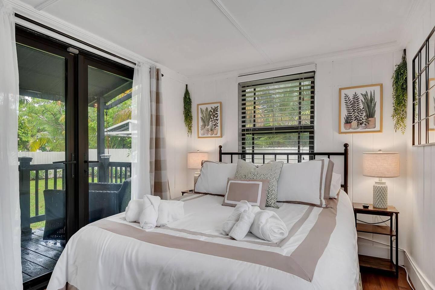 Casa Del Sol Cozy 2br Retreat 10 Mins To Сasa de vacaciones Miami